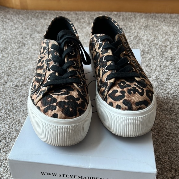 Steve Madden Shoes - Steve Madden Emmi Leopard Platforms